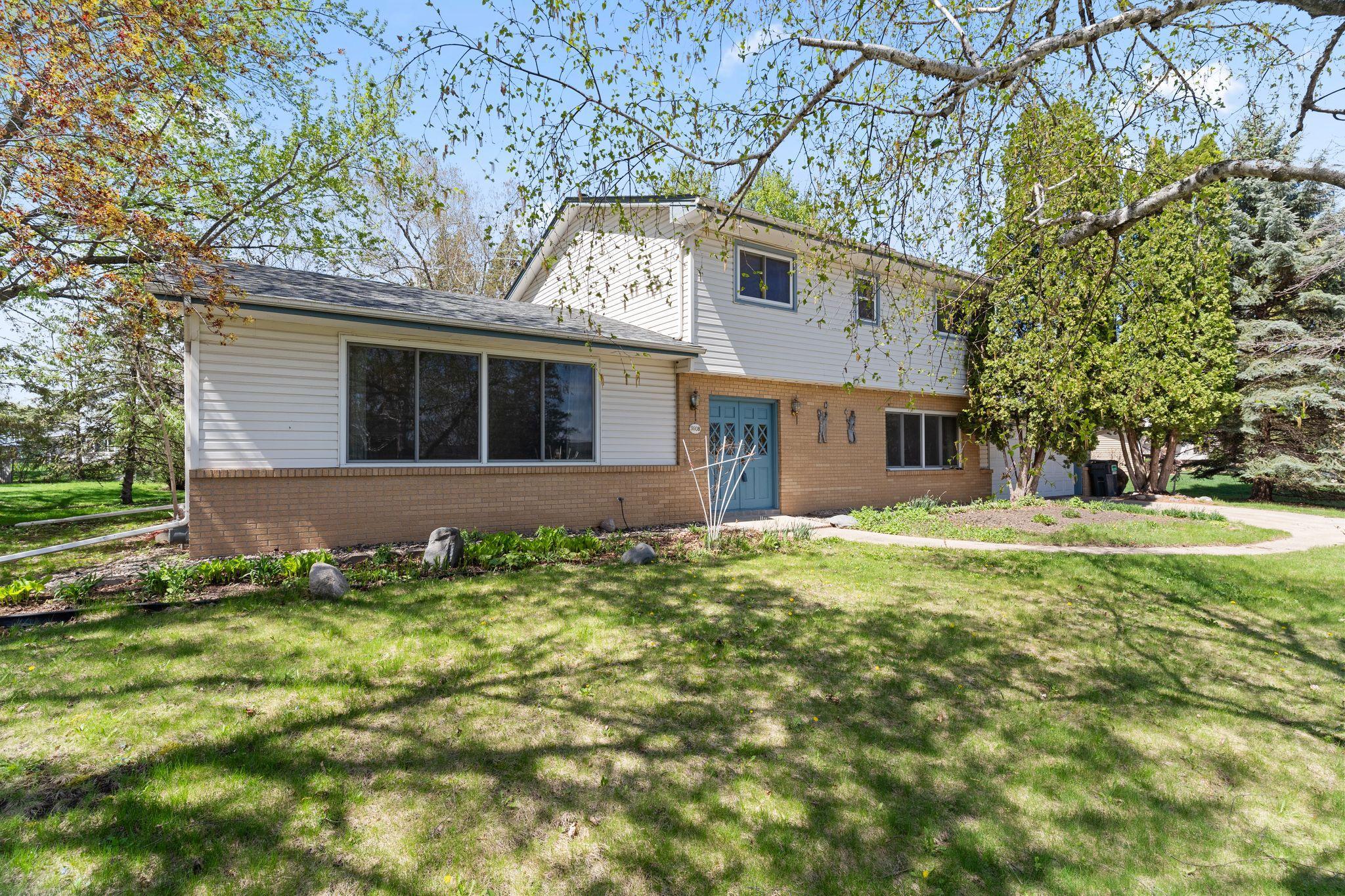 9908 Oxborough Road