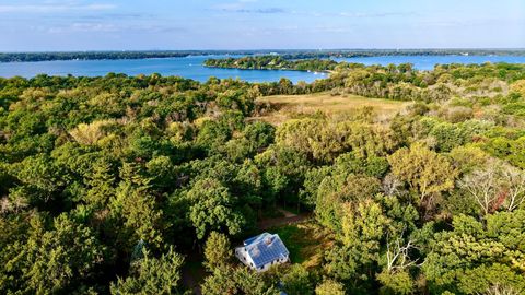 1810 Moccasin Avenue Mahtomedi MN 55115