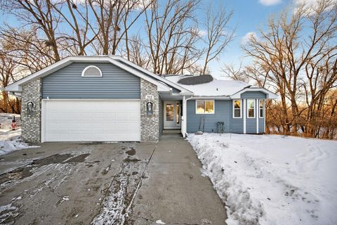 Photo of 7919 Blackstone Avenue, Inver Grove Heights, MN 55076 (MLS # 7031511)