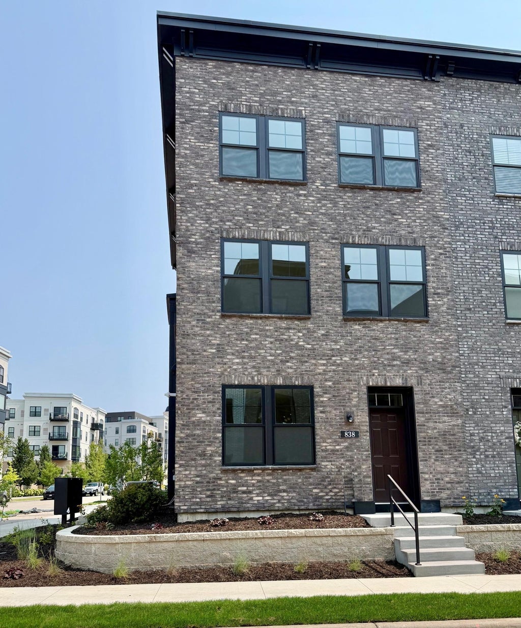 Photo of 838 Woodlawn Avenue, Saint Paul, MN 55116 (MLS # 7137043)