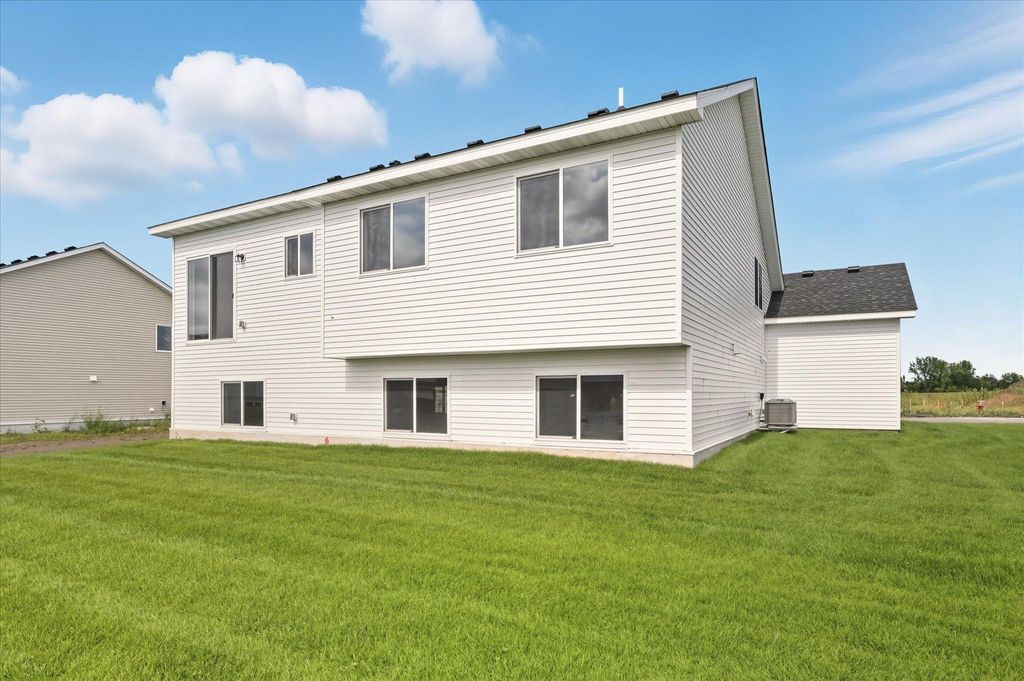 Photo of 1500 Raccoon Lane, New Richmond, WI 54017 (MLS # 6822672)