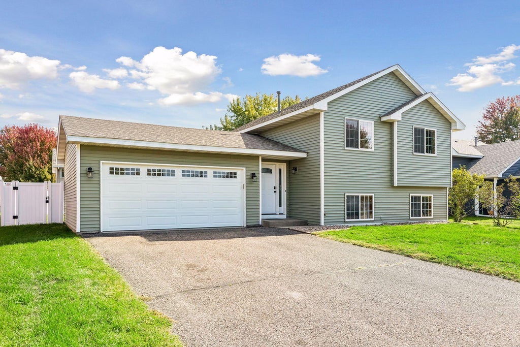Photo of 1816 Lupine Drive, Hudson, WI 54016 (MLS # 7146365)