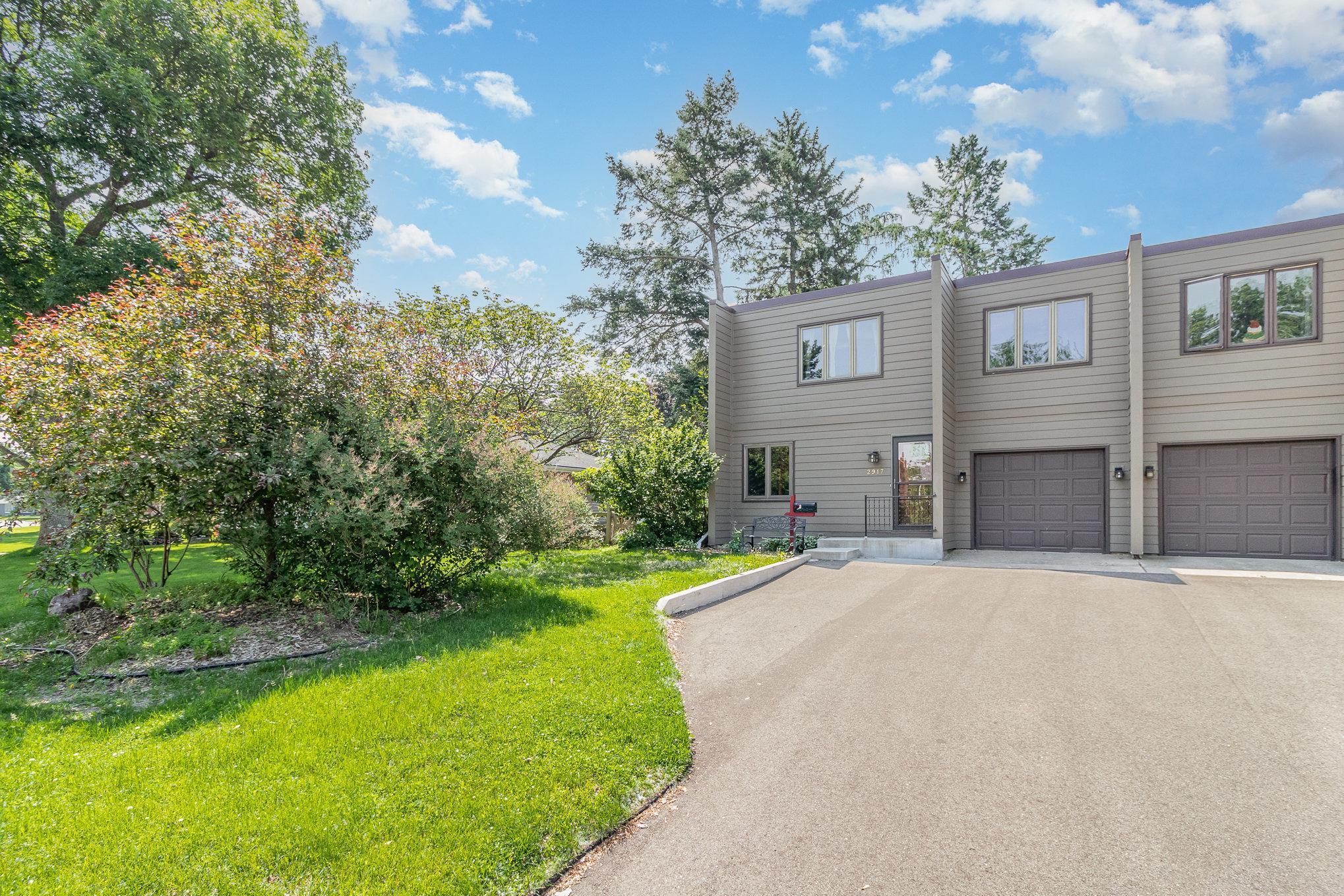 2917 W 74th Street