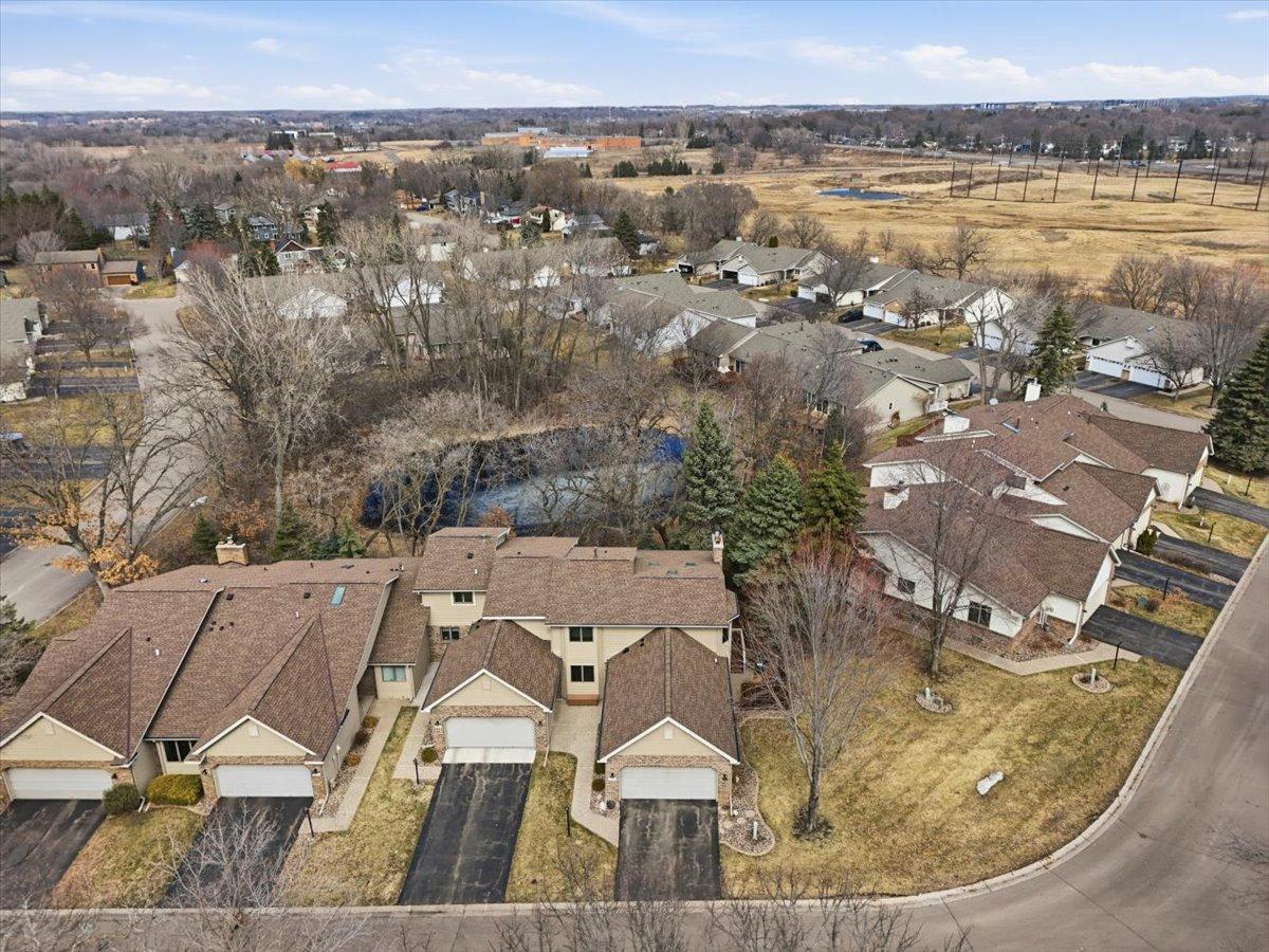 561 Deer Ridge Lane S