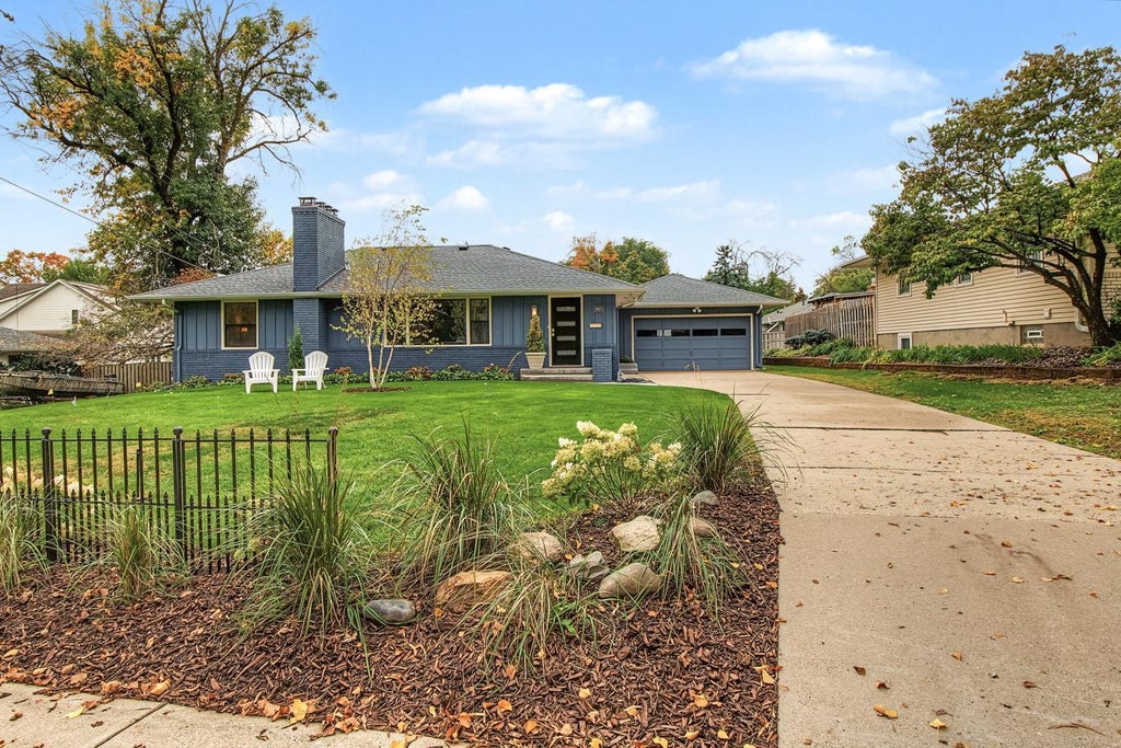 Photo of 4625 Valley View Road, Edina, MN 55424 (MLS # 7151650)