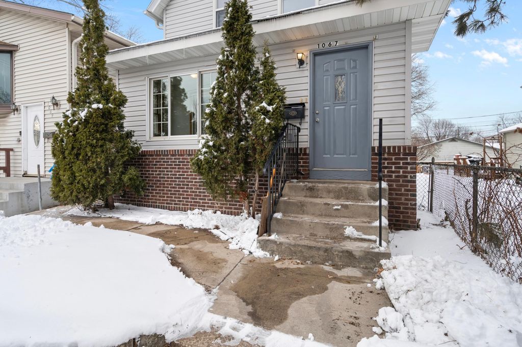 Photo of 1067 Hatch Avenue, Saint Paul, MN 55103 (MLS # 7024162)