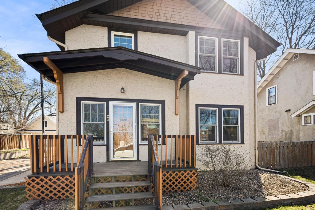 Photo of 24 Wheeler Street S, Saint Paul, MN 55105 (MLS # 7016145)