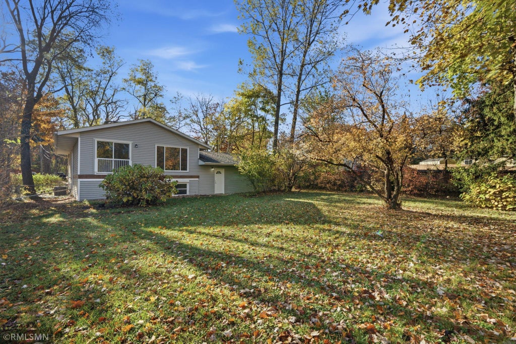 Photo of 311 Burlington Road, Saint Paul, MN 55119 (MLS # 7164665)