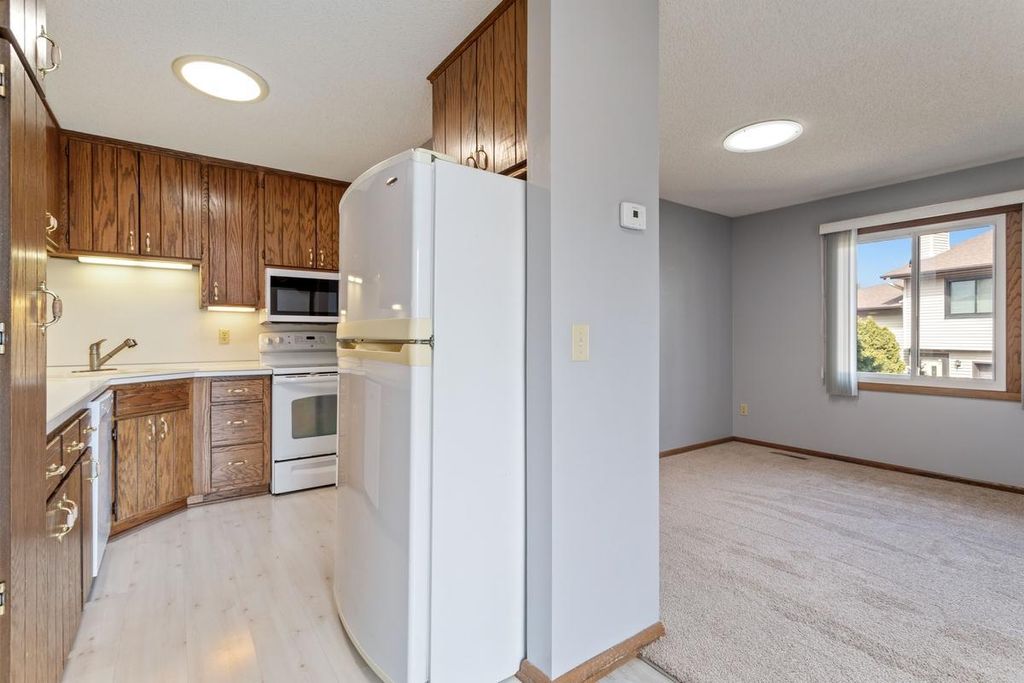 Photo of 5327 84th Court N, Brooklyn Park, MN 55443 (MLS # 7043155)