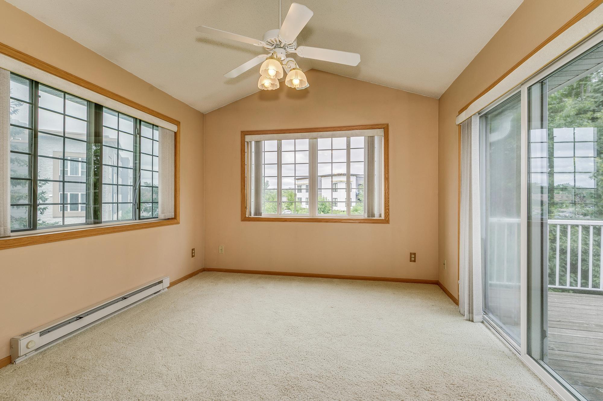 864 Woodland Court