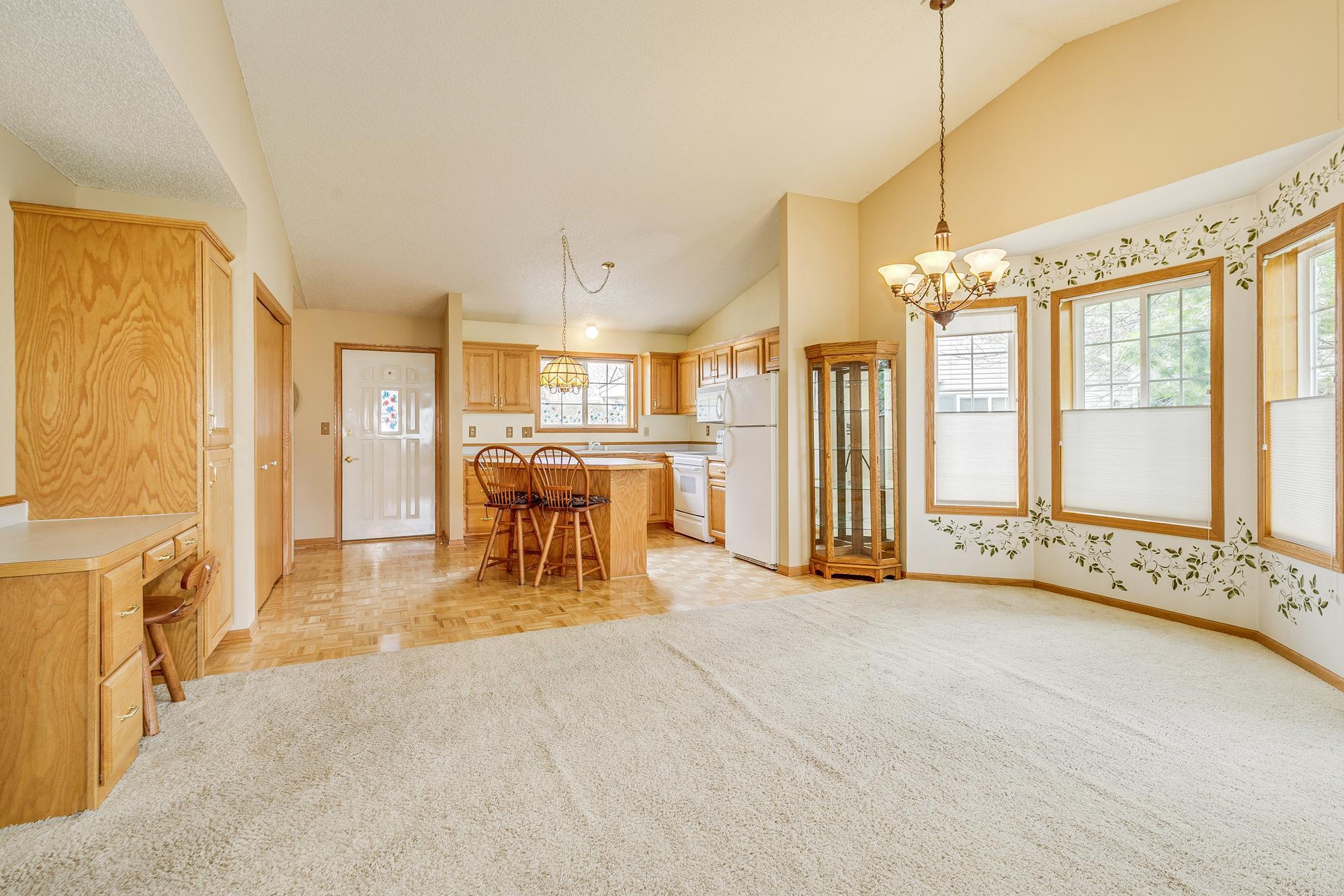864 Woodland Court