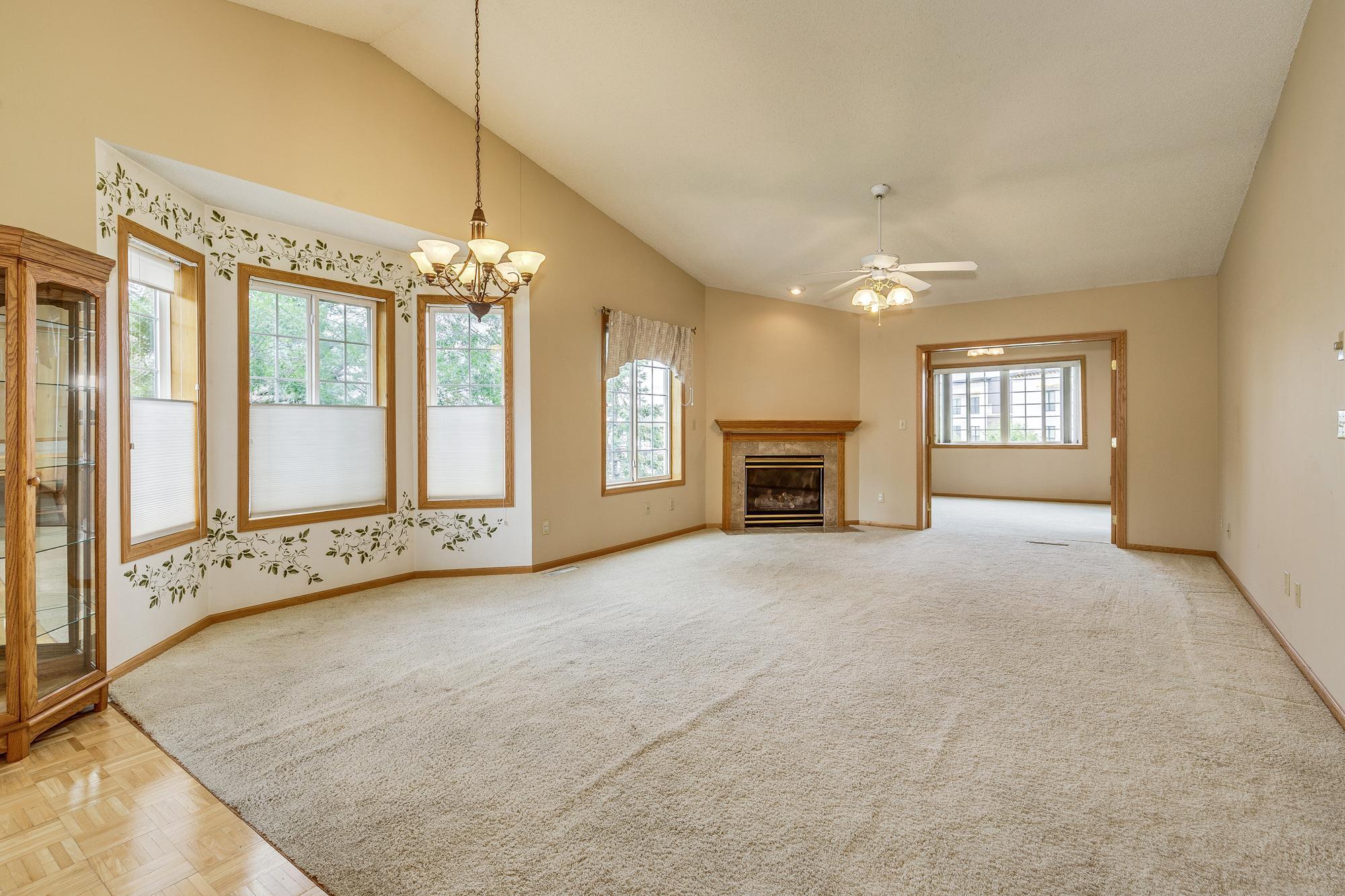 864 Woodland Court