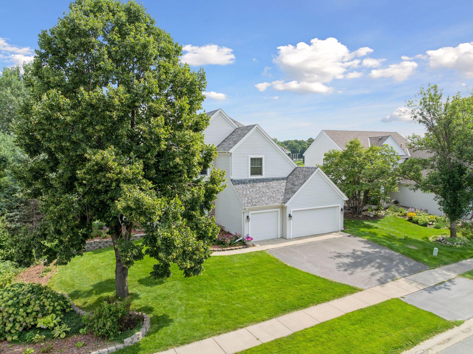 11251 Nassau Circle NE