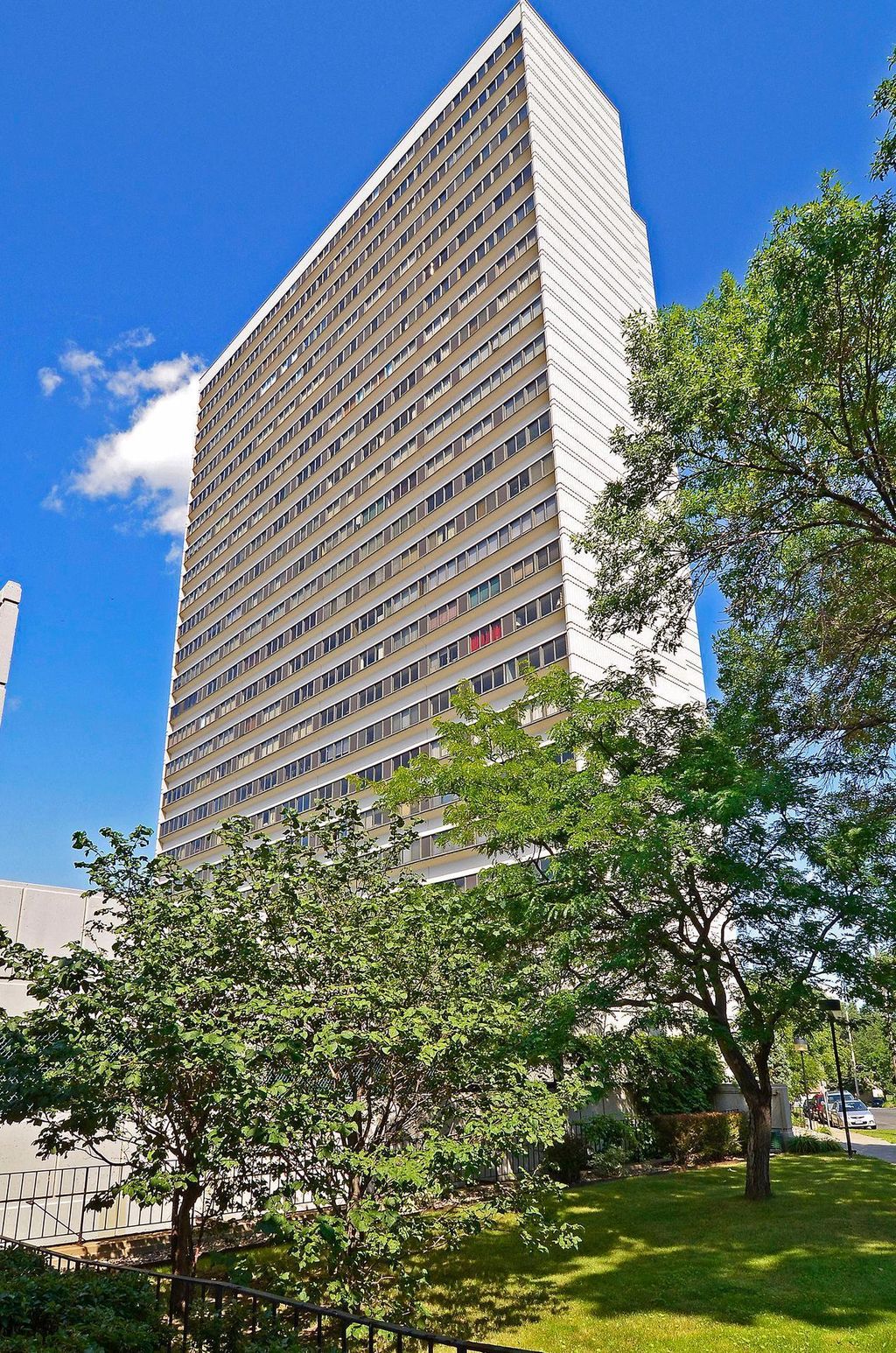 Photo of 1920 S 1st Street #707, Minneapolis, MN 55454 (MLS # 6800540)