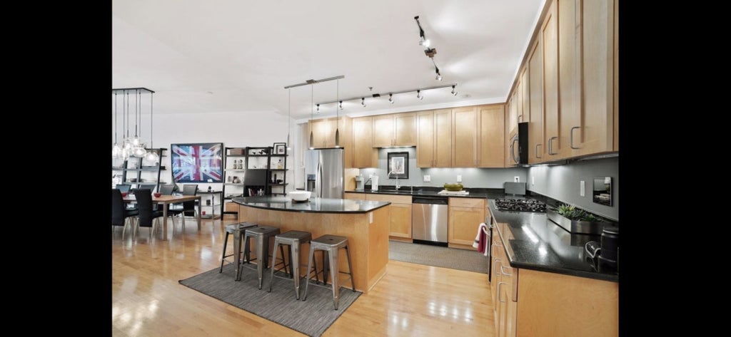 Photo of 111 4th Ave AVE N #101, Minneapolis, MN 55401 (MLS # 7160221)