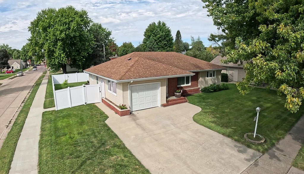 Photo of 518 S Orient Street, Fairmont, MN 56031 (MLS # 7143650)