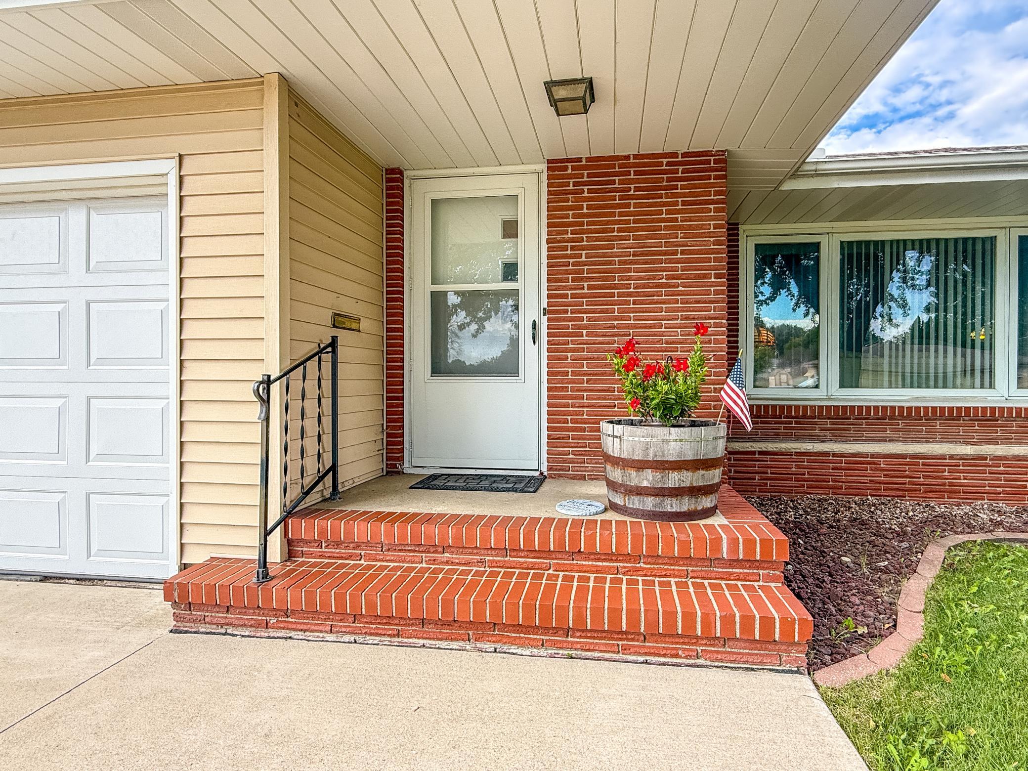 518 S Orient Street - Photo 4