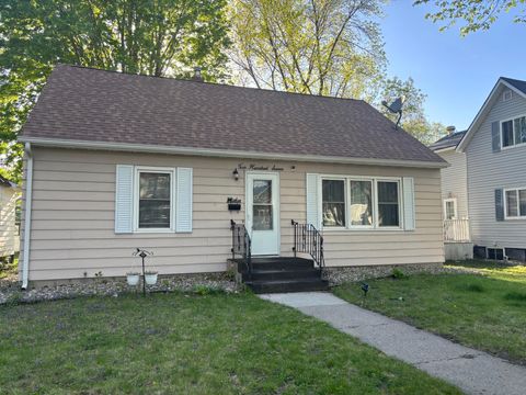 Photo of 207 S 6th Street, Montevideo, MN 56265 (MLS # 7073813)