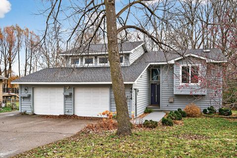 4014 Elmwood Street Vadnais Heights MN 55127