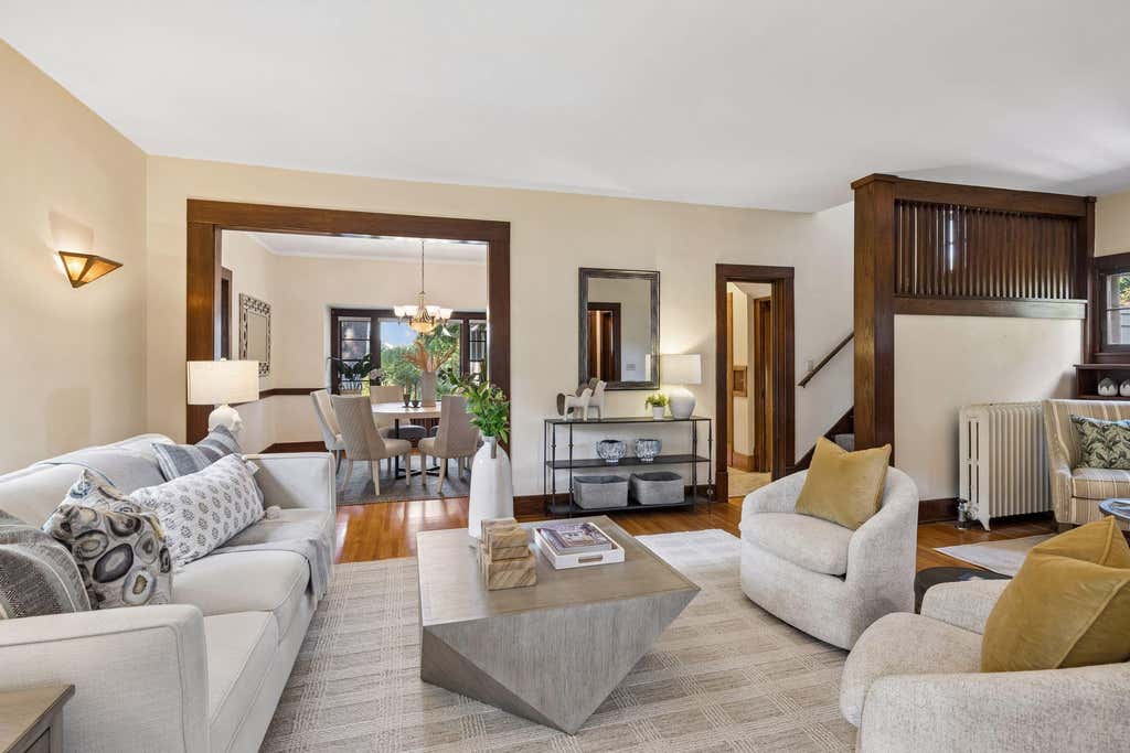 Photo of 4330 Wooddale Avenue, Saint Louis Park, MN 55424 (MLS # 7079810)