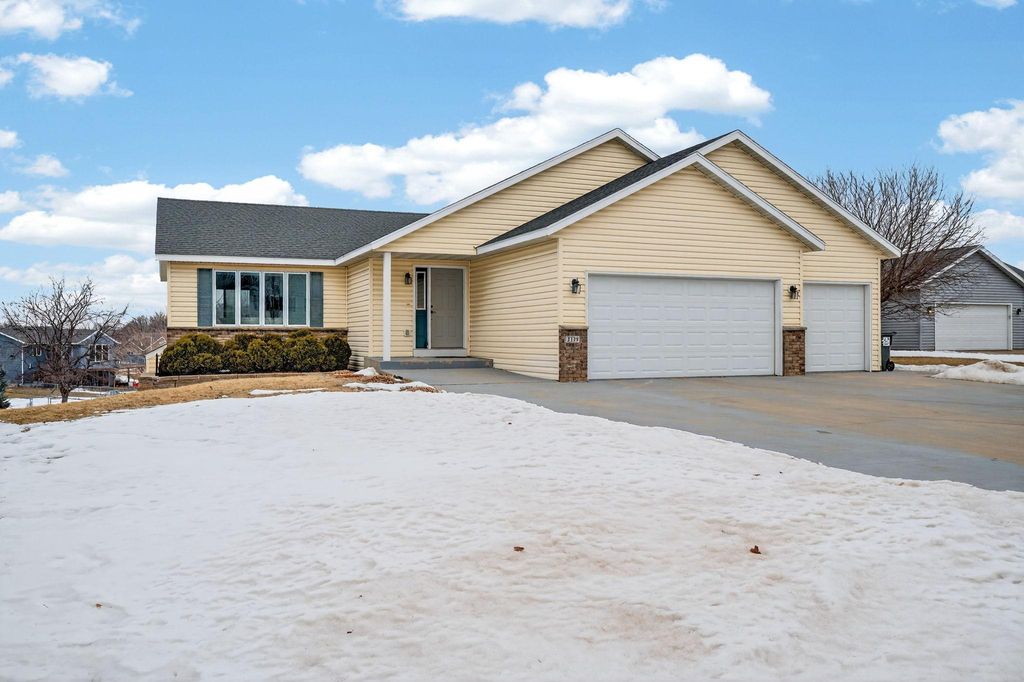 Photo of 2739 Bandel Drive NW, Rochester, MN 55901 (MLS # 7018859)