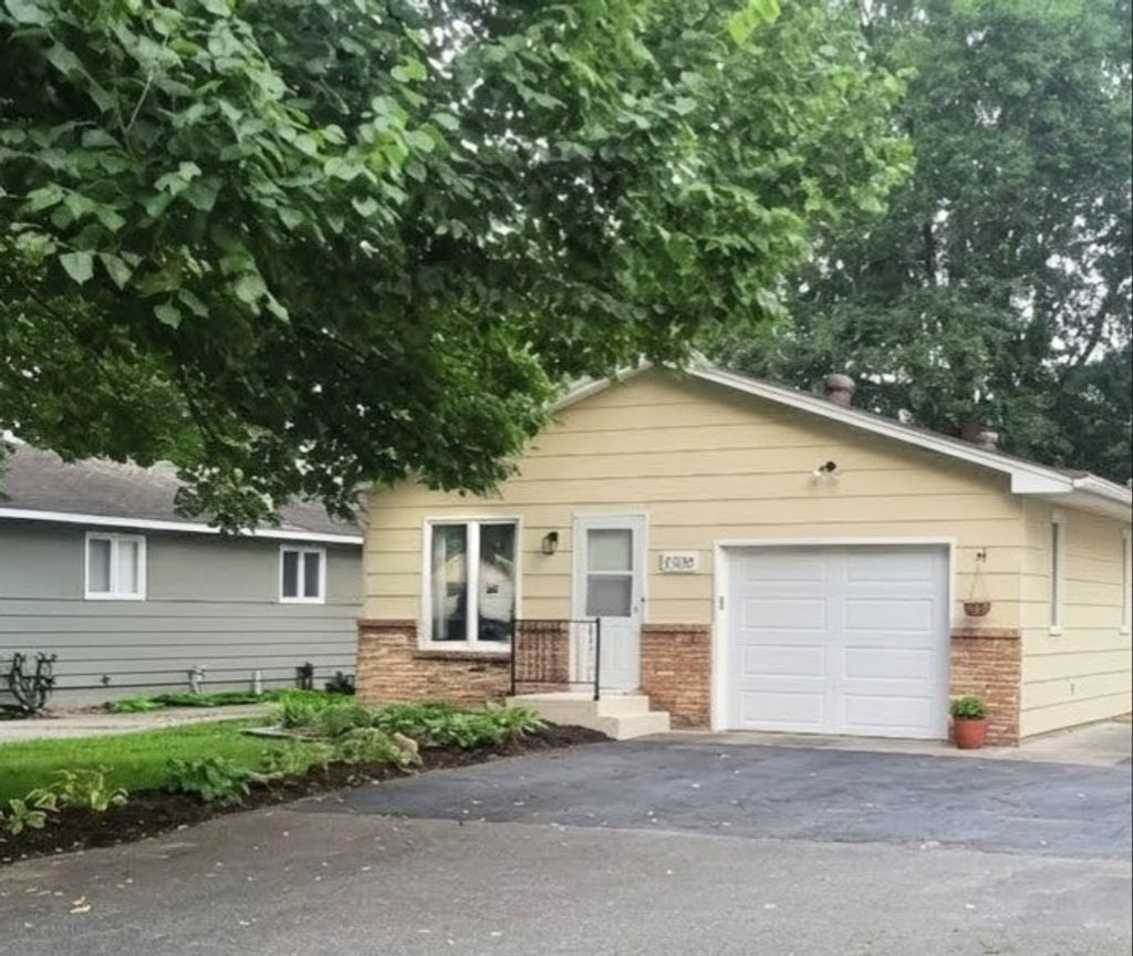 Photo of 2705 Larch Lane N, Plymouth, MN 55441 (MLS # 7038363)