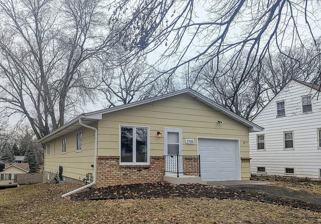 Photo of 2705 Larch Lane N, Plymouth, MN 55441 (MLS # 7038363)