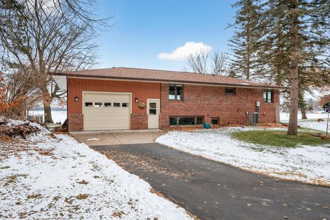 2395 Cardinal Drive New Richmond WI 54017