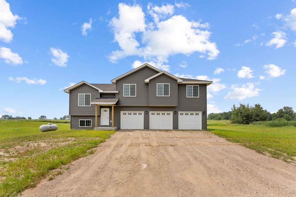Photo of 16780 Eagle Ridge Circle, Pine City, MN 55063 (MLS # 7036027)
