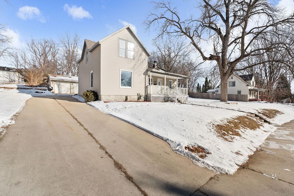 Photo of 428 Glendale Street, Owatonna, MN 55060 (MLS # 7014659)