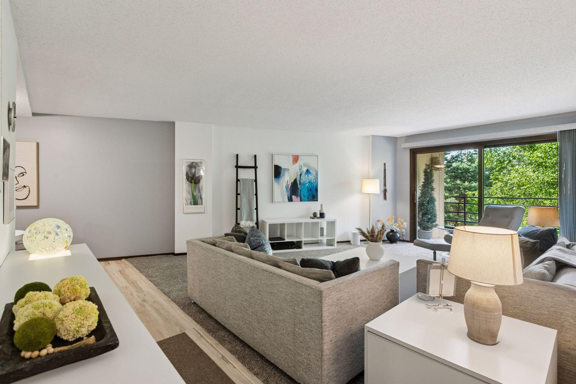 1200 Nicollet Mall 409