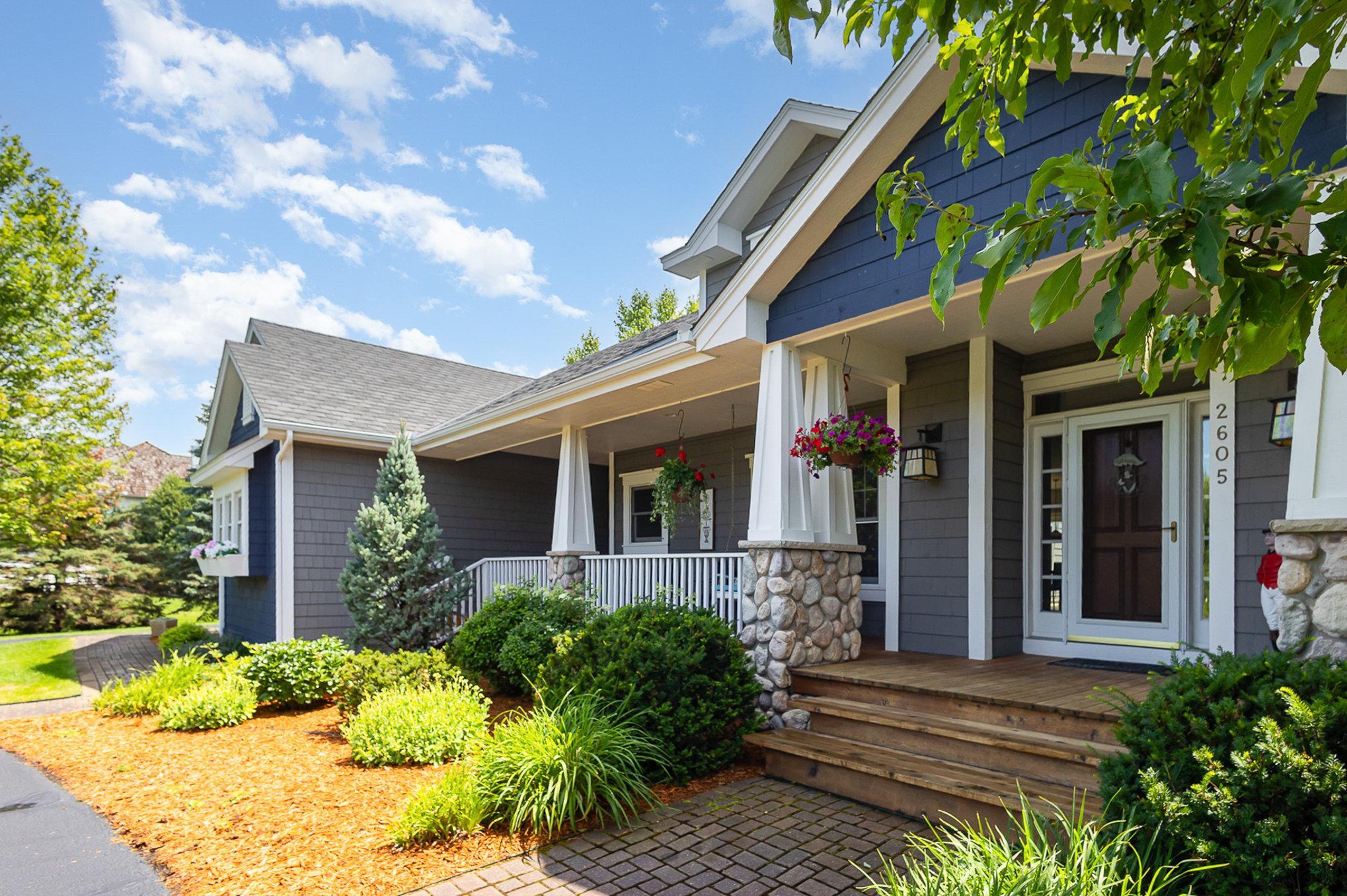 2605 Thoroughbred Lane