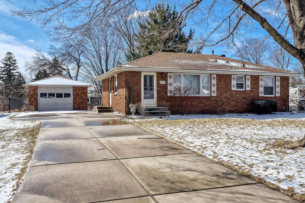 Photo of 3370 144th Street W, Rosemount, MN 55068 (MLS # 7037665)