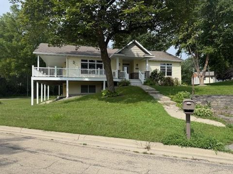 Photo of 709 Blackmer Avenue, Albert Lea, MN 56007 (MLS # 6778054)