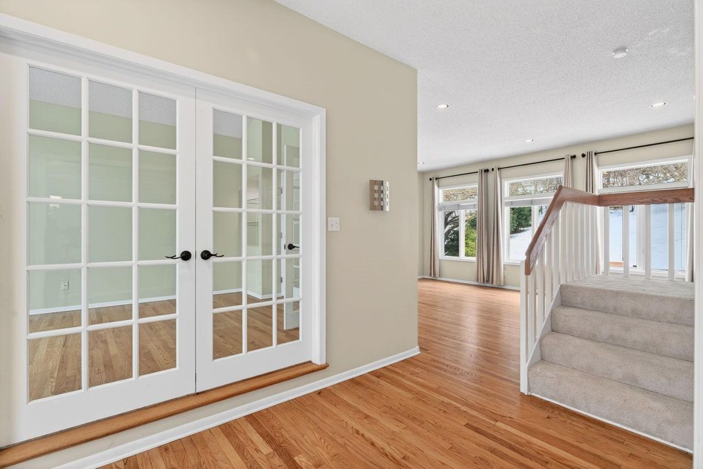 Photo of 1972 Fox Valley Drive SW, Rochester, MN 55902 (MLS # 7022823)