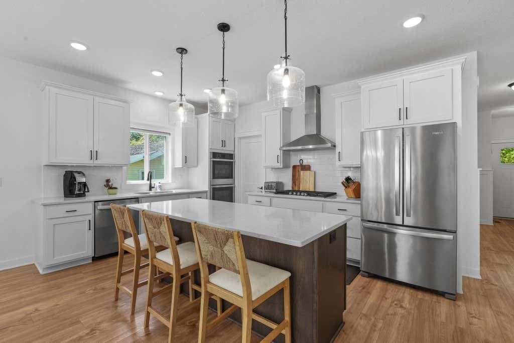 Photo of 15 Harrison Avenue S, Hopkins, MN 55343 (MLS # 7088745)