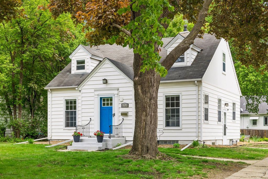 Photo of 6719 2nd Avenue S, Richfield, MN 55423 (MLS # 7068922)