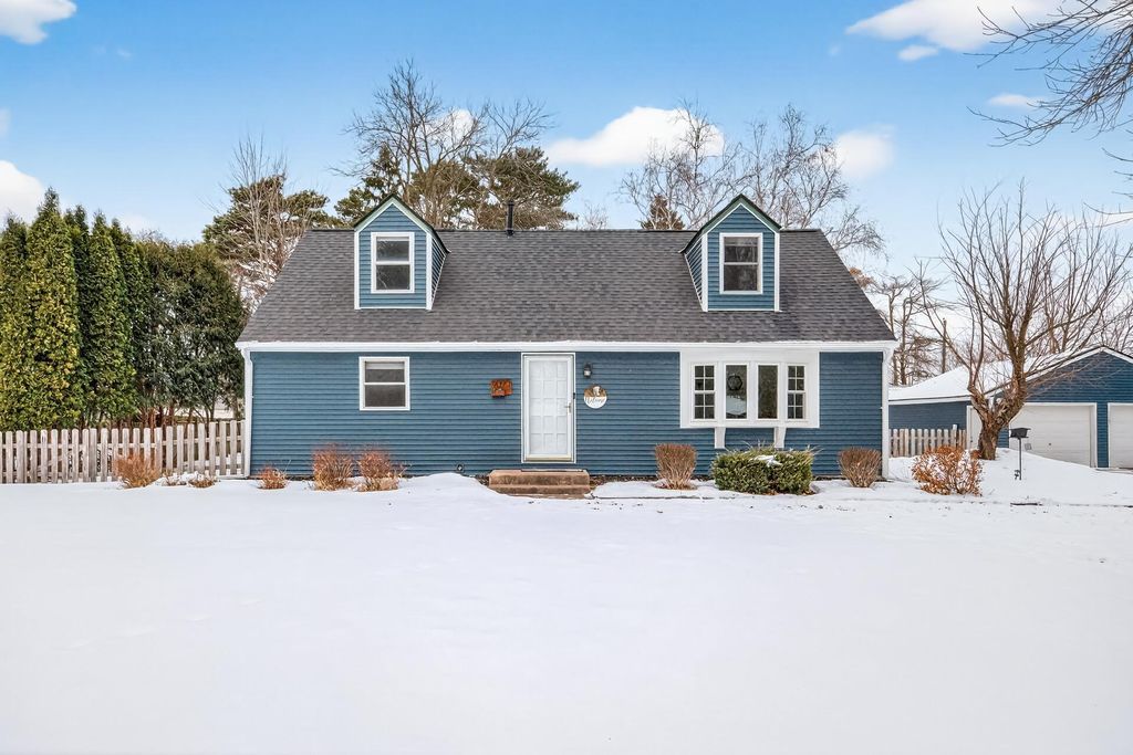 Photo of 9090 Jamaca Court N, Lake Elmo, MN 55042 (MLS # 7005464)