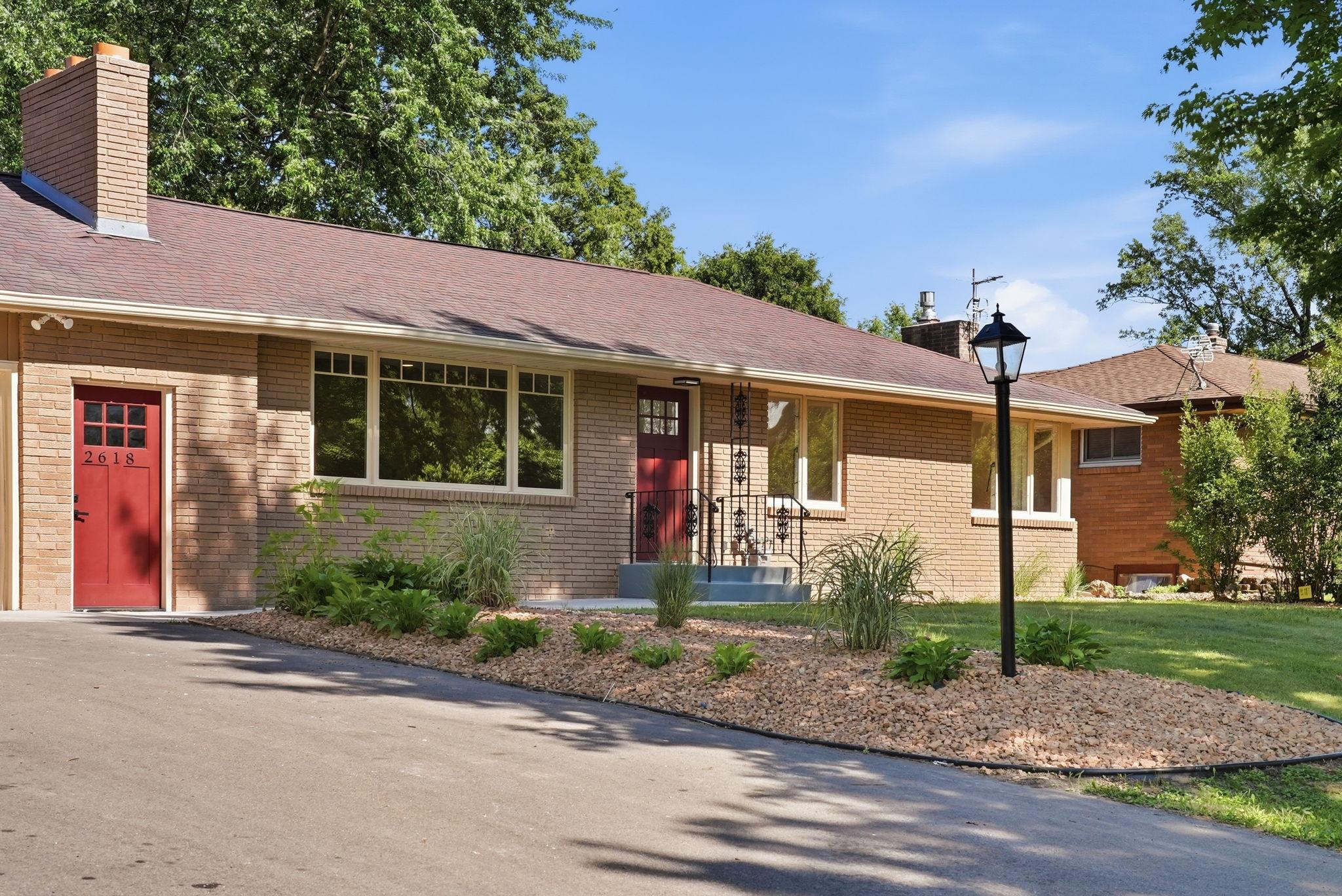 2618 Southlawn Drive