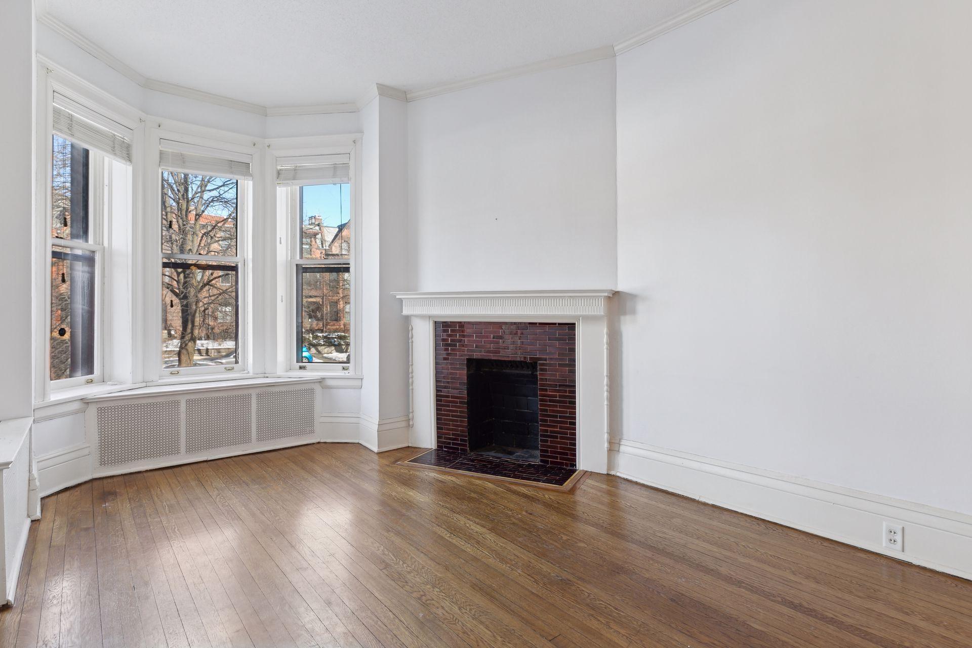 598 Summit Avenue 1