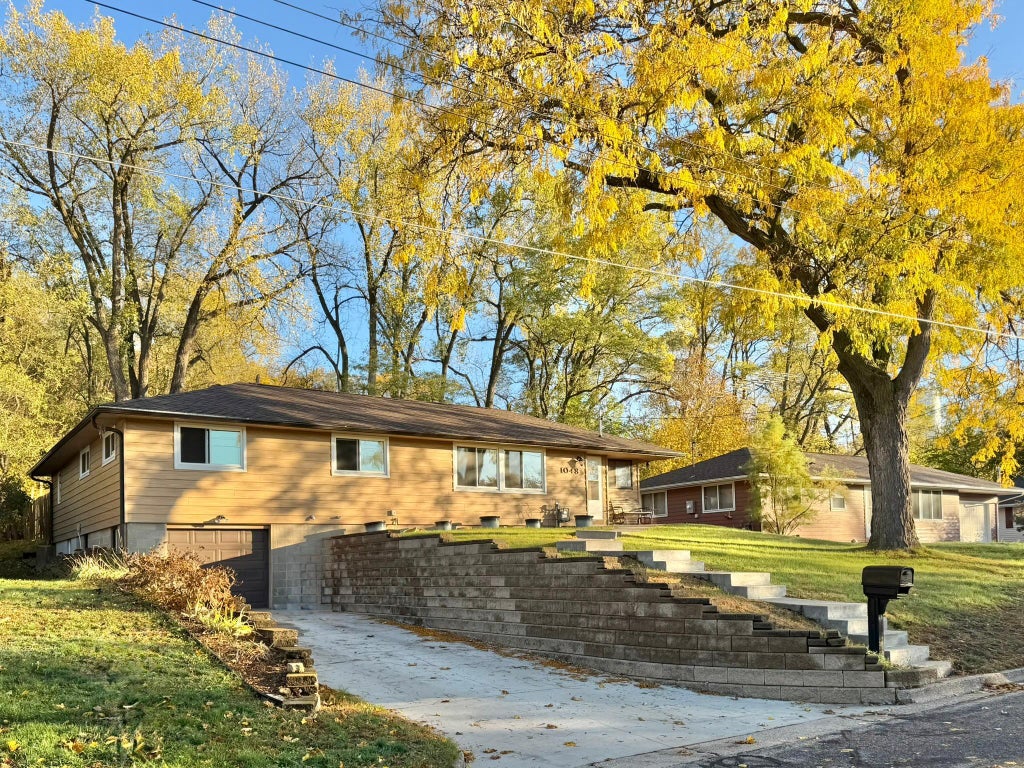 Photo of 1048 Hawthorn Street, Red Wing, MN 55066 (MLS # 7165314)
