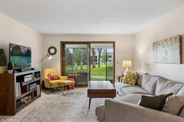10540 43RD AVE N APT 111, MINNEAPOLIS, MN 55442 - Image 4b609bf48e8dcdba0786ffc682f9bd21/3384676325