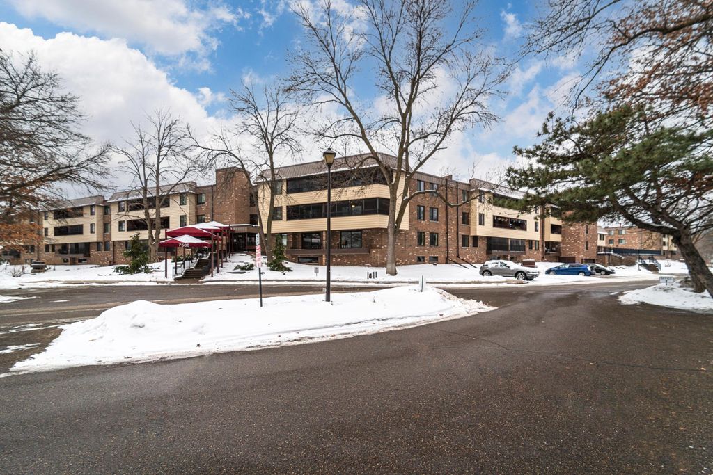 Photo of 7500 Cahill Road #115C, Edina, MN 55439 (MLS # 7015922)