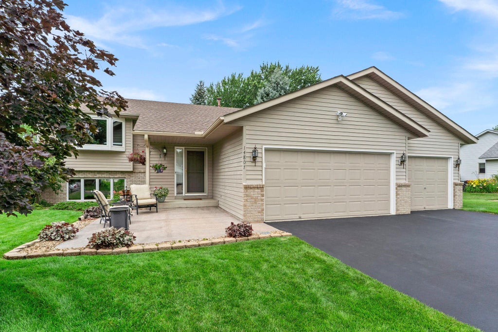 Photo of 14807 Colorado Avenue, Rosemount, MN 55068 (MLS # 7114985)