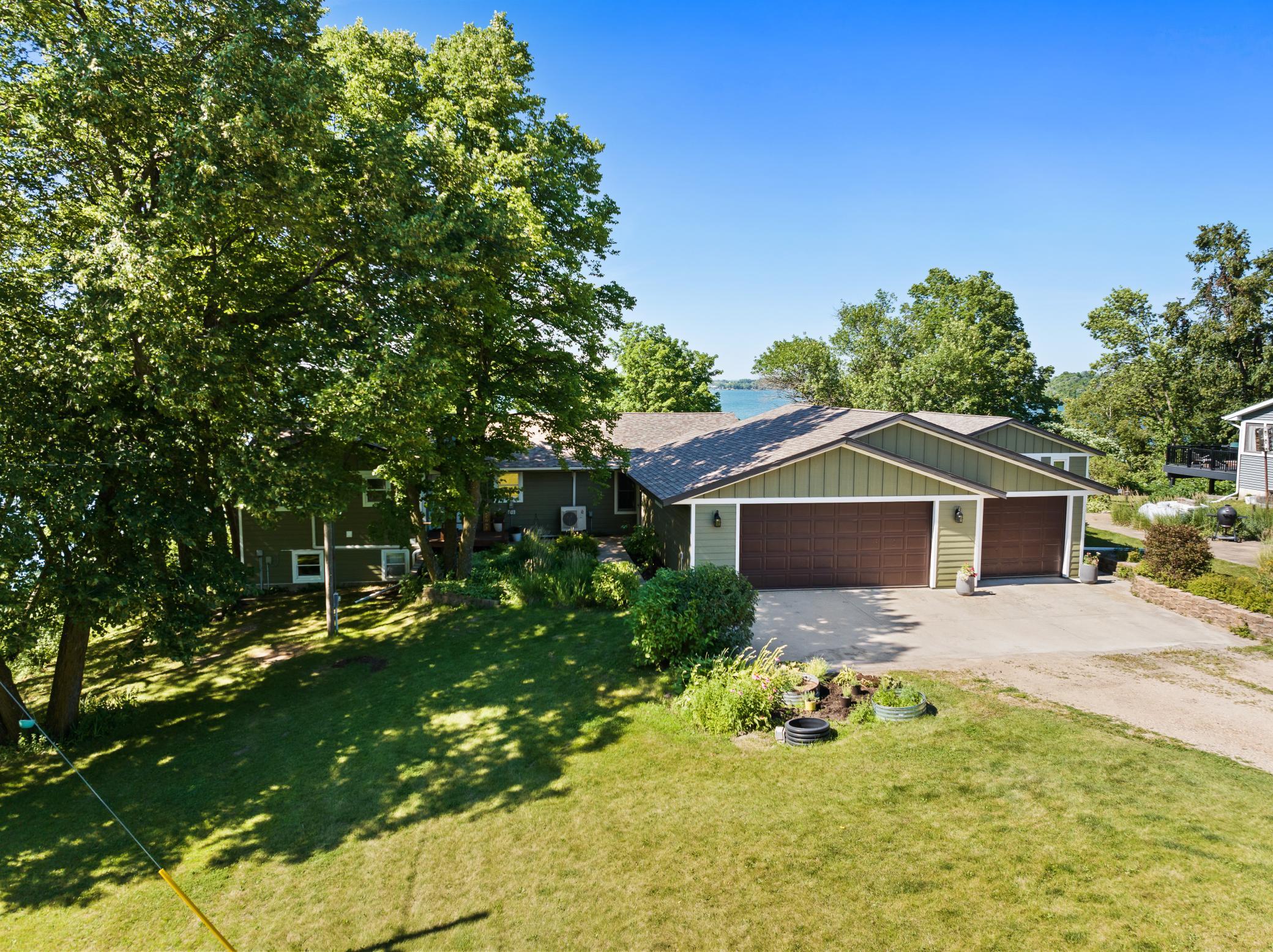 8590 Sara Road NW