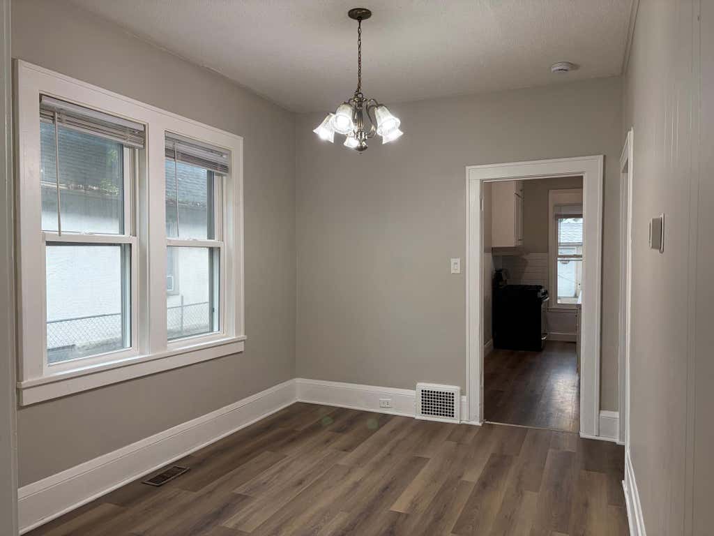 Photo of 3023 Queen Avenue N, Minneapolis, MN 55411 (MLS # 7119784)