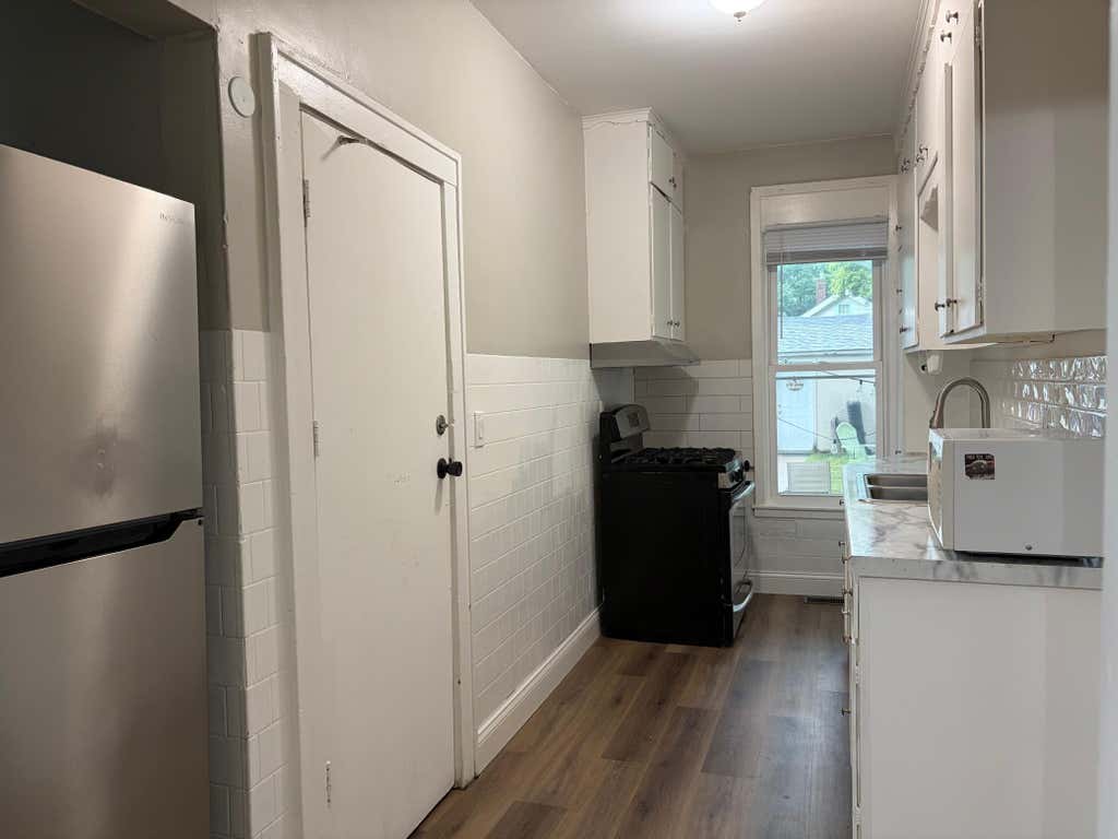 Photo of 3023 Queen Avenue N, Minneapolis, MN 55411 (MLS # 7119784)