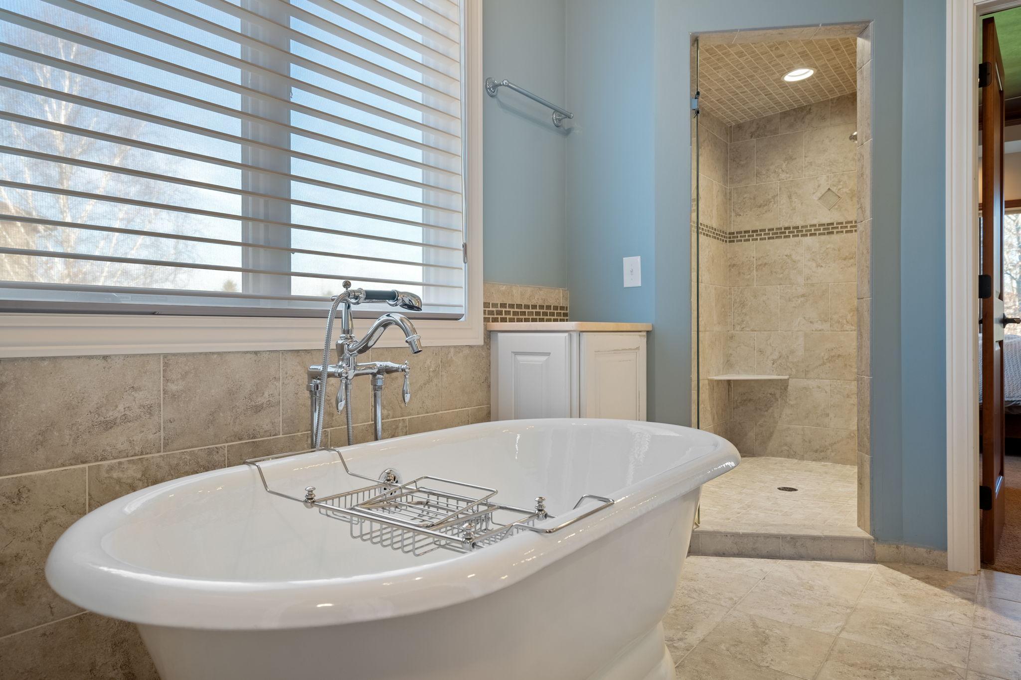 Owatonna, Minnesota 55060, United States, 4 Bedrooms Bedrooms, ,5 BathroomsBathrooms,Residential,Active,30674