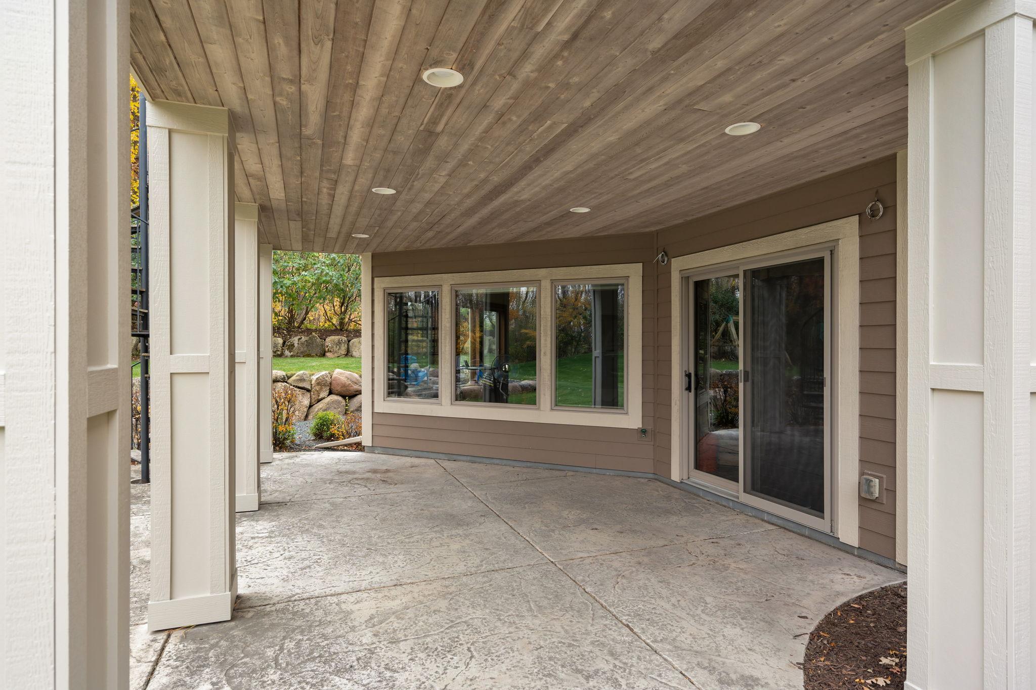 Owatonna, Minnesota 55060, United States, 4 Bedrooms Bedrooms, ,5 BathroomsBathrooms,Residential,Active,30674