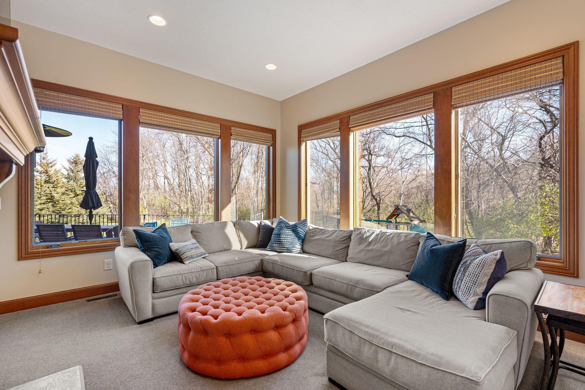 Owatonna, Minnesota 55060, United States, 4 Bedrooms Bedrooms, ,5 BathroomsBathrooms,Residential,Active,30674